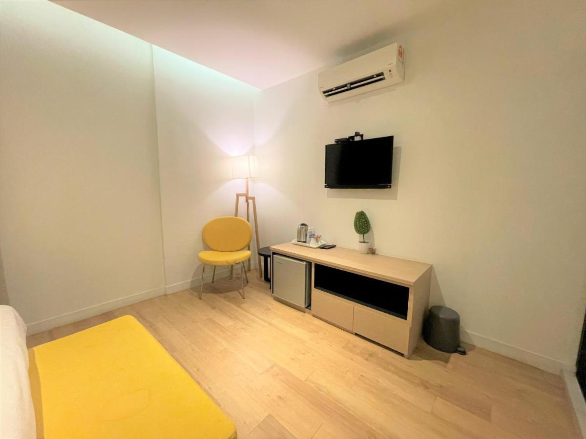 Victoria Station Hotel 3*